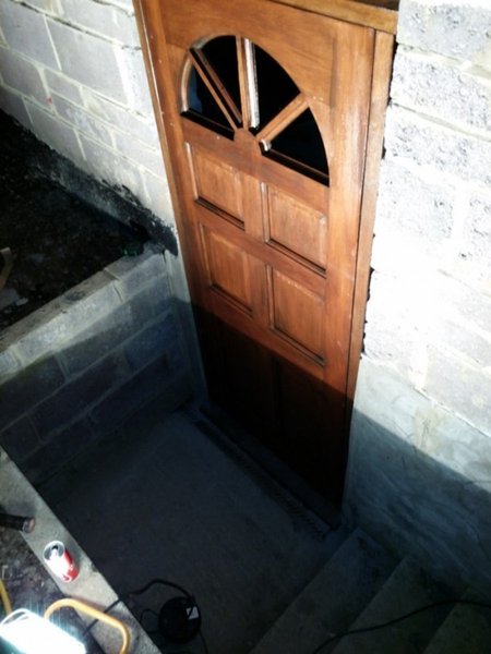 Sunken-studio--entrance-door.jpg