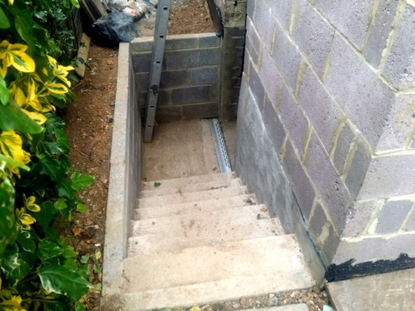 Sunken-studio--entrance-steps-with-drain.jpg